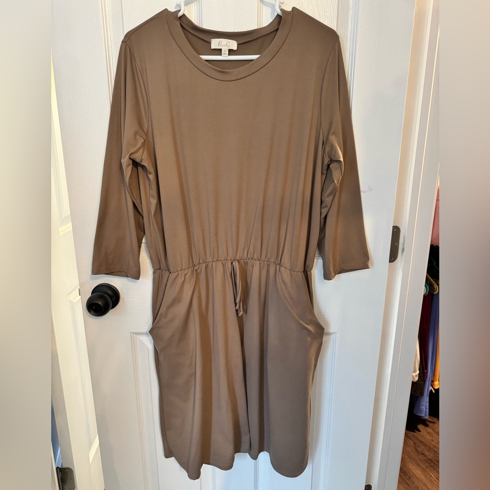Women’s T-shirt dress, size large